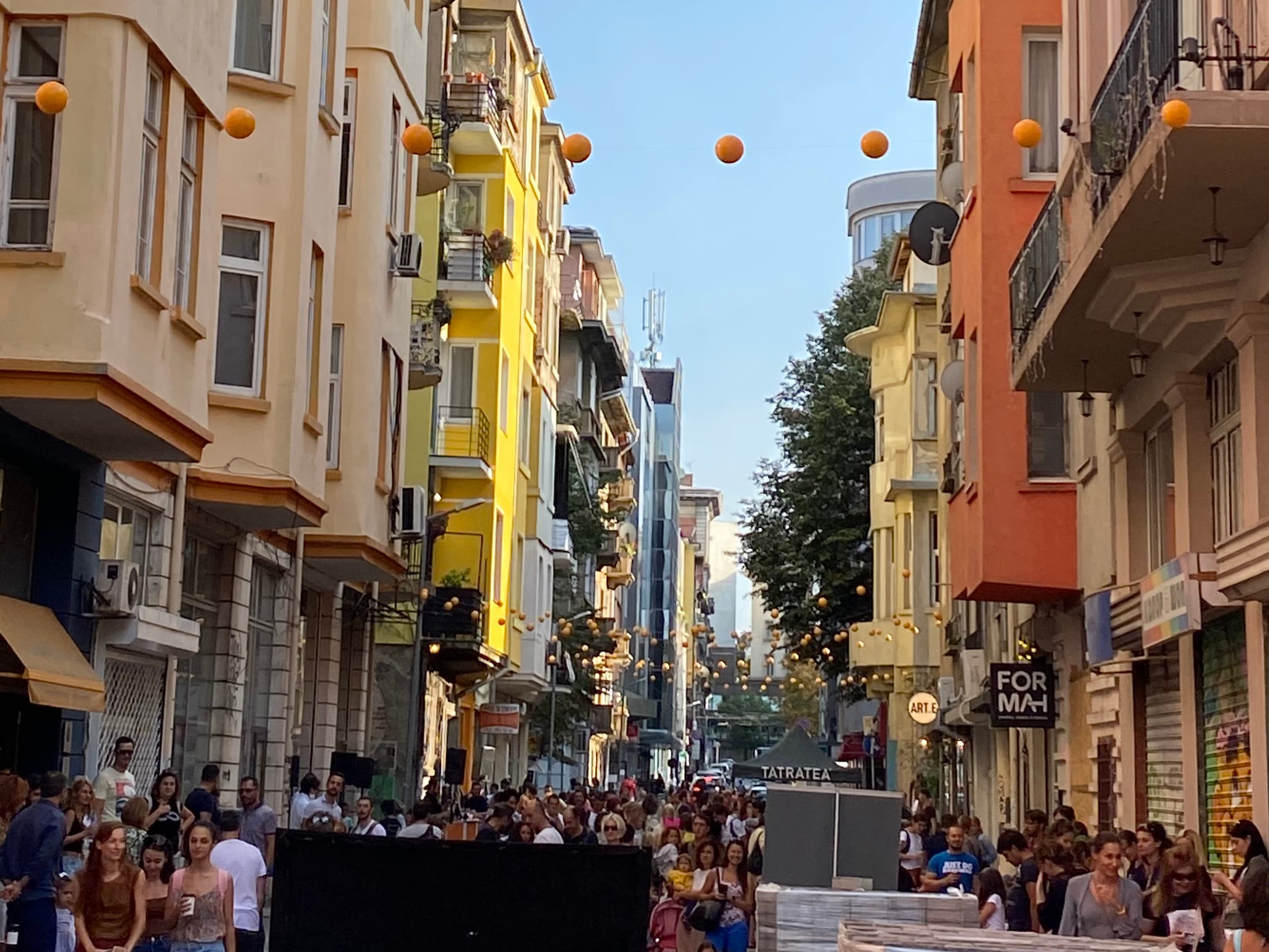 Discover the Best of Sofia in June at KvARTal Fest 2025